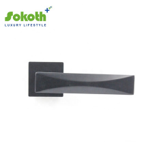 Matt black zinc alloy door lever with square rose